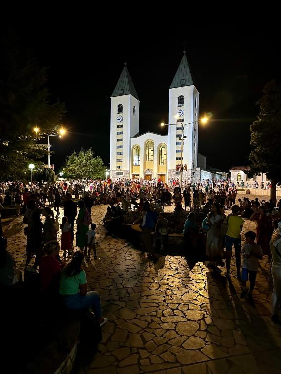 Crkva sv. Jakova noću